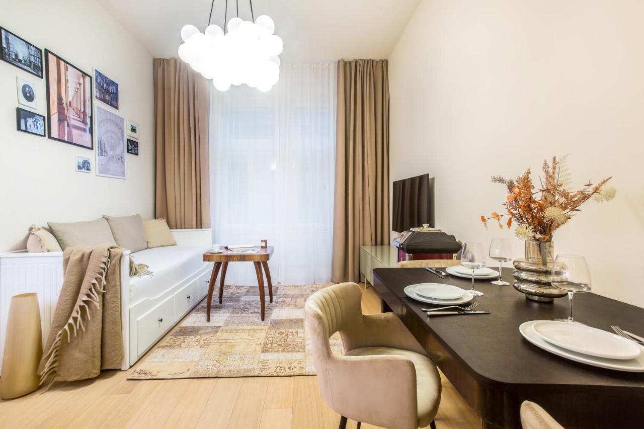Apartmán Andrea 1907 - úplně Nový Minutu Od Mlýnské Kolonády, Foceno Těsně Před Dokončením *